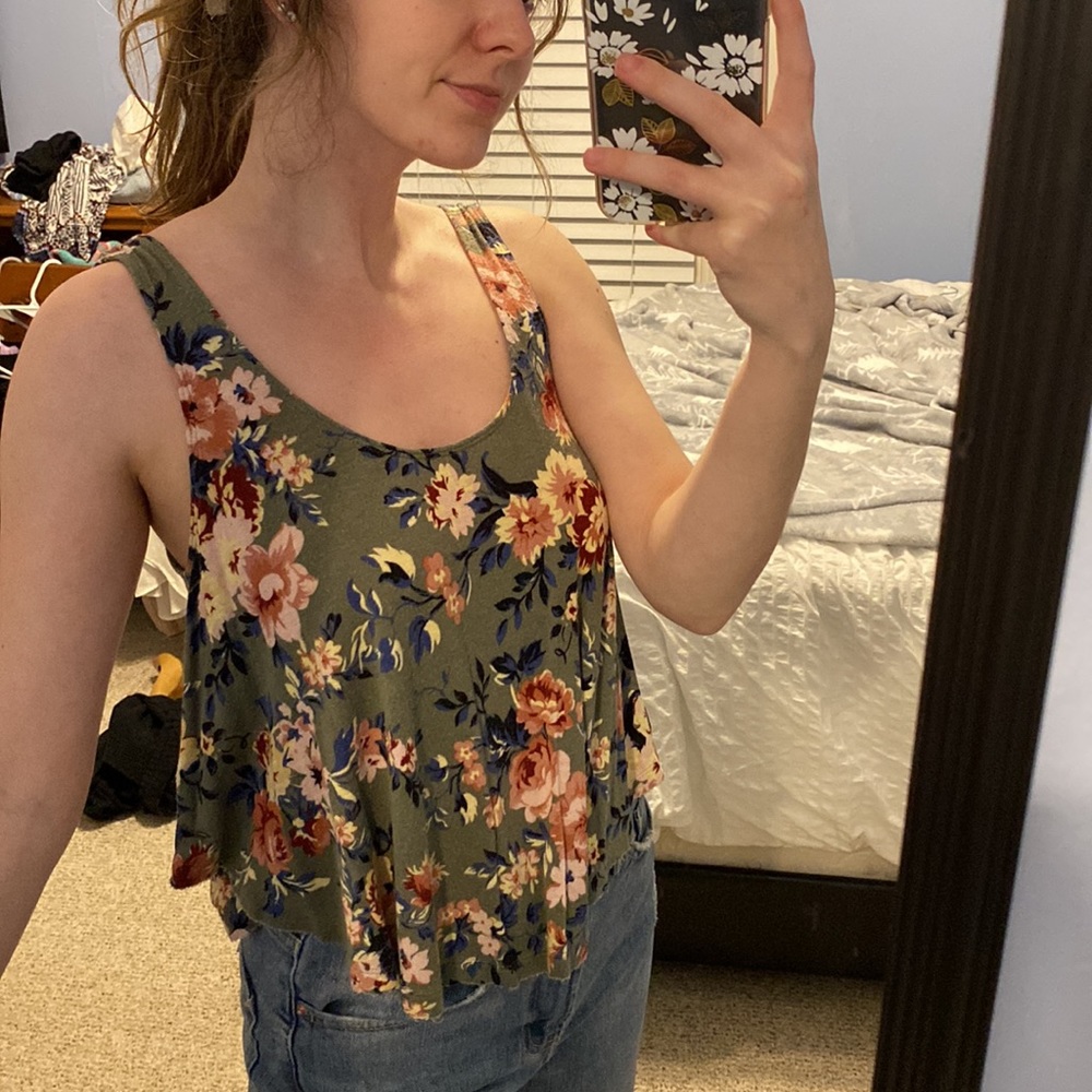 American Eagle Multicolor Floral Tank